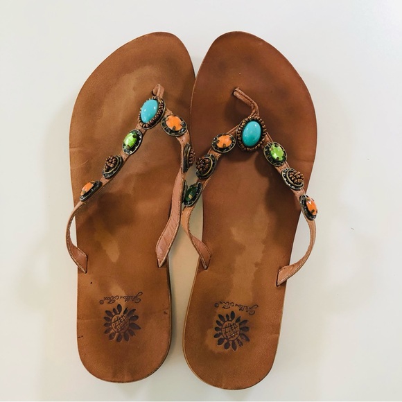 Yellow Box Flip Flops Thongs Sandals with Multiple gemstones & beads Women’s 7.5 - Picture 8 of 17